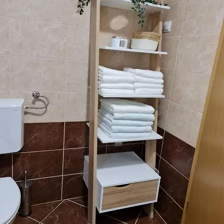 Apartman Vinyl - Self Chek-In Osijek Exterior photo