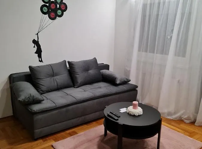 Apartman Vinyl - Self Chek-In